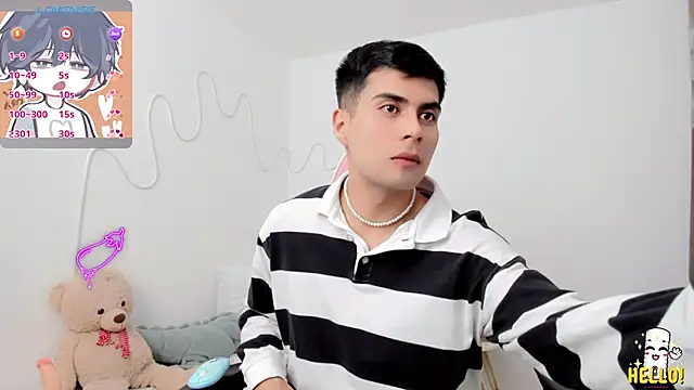 Snapshot of lucas_cute chatting on 12/14/25, 08:35 lucas cute online show from 12/14/25, 08:35