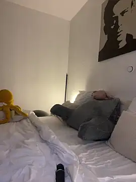 EllyNora online show from 02/19/25, 08:31