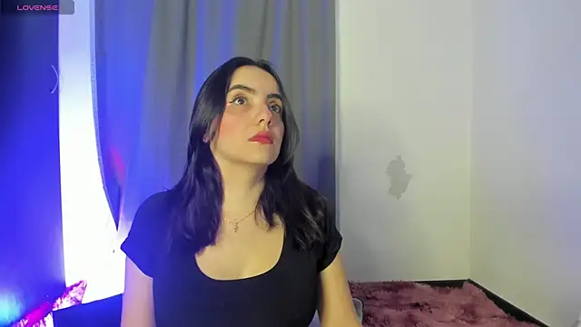 Snapshot of rouse_lili chatting on 06/06/26, 11:59 rouse lili online show from 06/06/26, 11:59