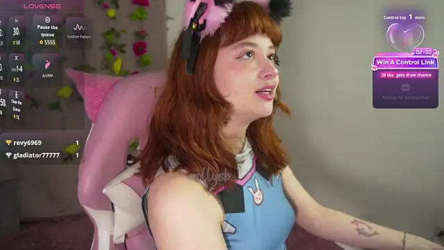 Snapshot of molly_russell chatting on 01/06/26, 10:23 molly russell online show from 01/06/26, 10:23