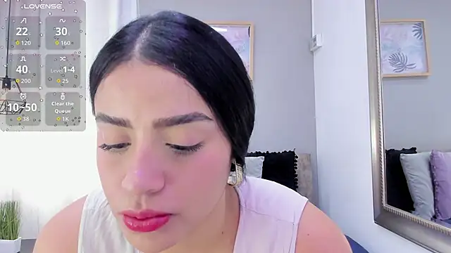 Snapshot of Paula_Desousa chatting on 09/14/25, 06:07 Paula Desousa online show from 09/14/25, 06:07