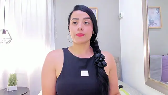 Snapshot of Paula_Desousa chatting on 10/20/25, 07:25 Paula Desousa online show from 10/20/25, 07:25