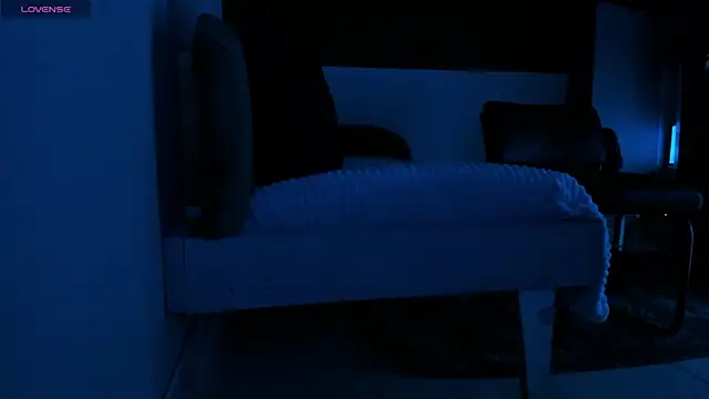 Paula Desousa online show from 06/25/26, 06:56