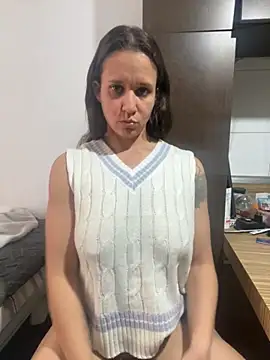 Snapshot of hotcookie28 chatting on 11/08/25, 08:51 hotcookie28 online show from 11/08/25, 08:51