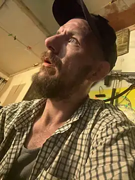 Snapshot of 420rickie420 chatting on 12/31/24, 10:34 420rickie420 online show from 12/31/24, 10:34
