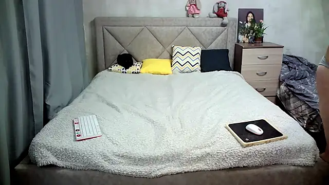 juliettkalen online show from 01/19/25, 07:57