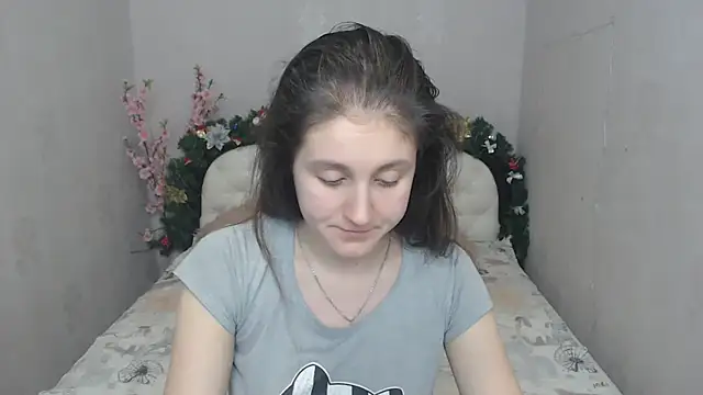 Holliy Cooper online show from 01/21/25, 01:08