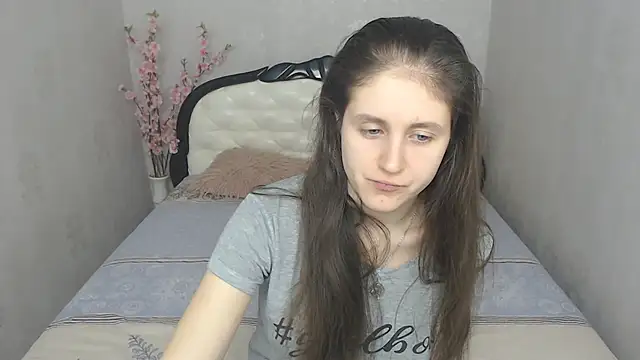 Holliy Cooper online show from 03/07/25, 06:57