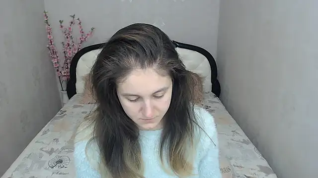 Holliy Cooper online show from 09/29/25, 05:45