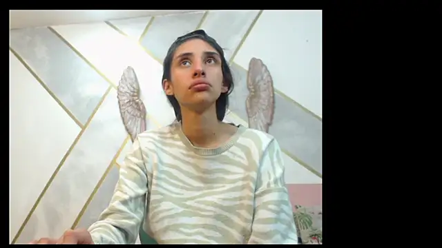 RoxanaCyrano  online show from 10/28/25, 07:38