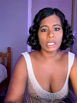 Snapshot of RoseMelanie chatting on 10/12/25, 07:18 RoseMelanie online show from 10/12/25, 07:18