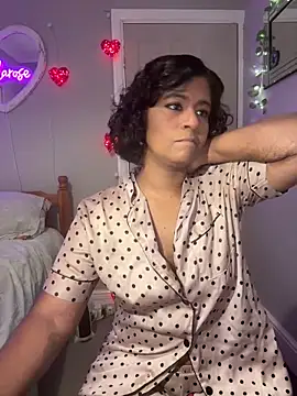 Snapshot of RoseMelanie chatting on 12/21/25, 06:48 RoseMelanie online show from 12/21/25, 06:48