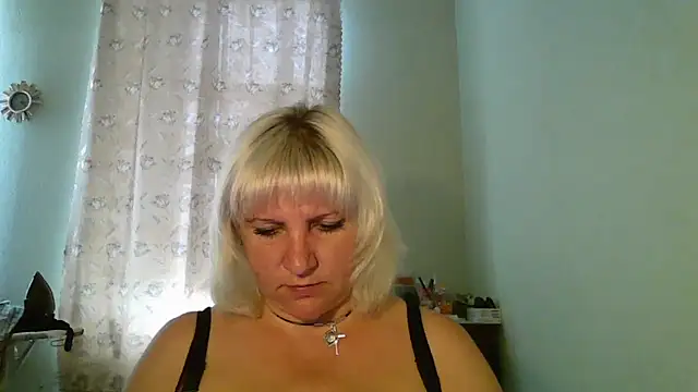 Snapshot of MeilomaWesa chatting on 09/24/25, 01:47 MeilomaWesa online show from 09/24/25, 01:47