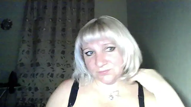 Snapshot of MeilomaWesa chatting on 10/16/25, 07:48 MeilomaWesa online show from 10/16/25, 07:48