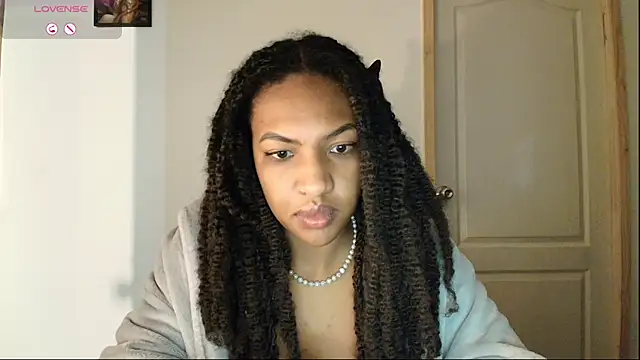 im alivys  online show from 06/18/26, 01:28