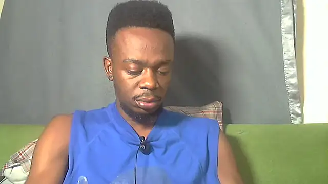 Snapshot of BIGDICKMULLAH chatting on 02/09/26, 03:21 BIGDICKMULLAH online show from 02/09/26, 03:21