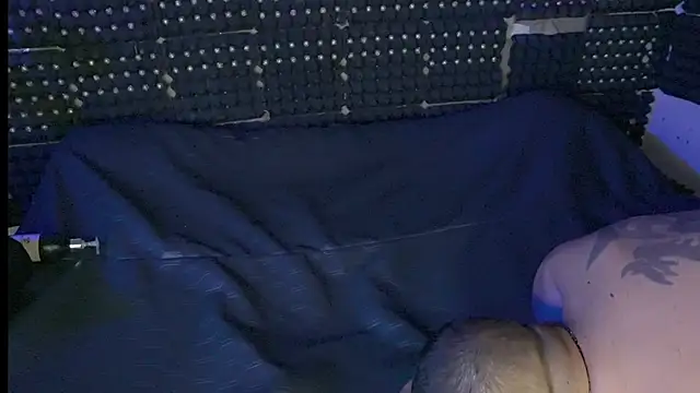 Snapshot of Dulce_yors chatting on 03/11/25, 12:44 Dulce yors online show from 03/11/25, 12:44