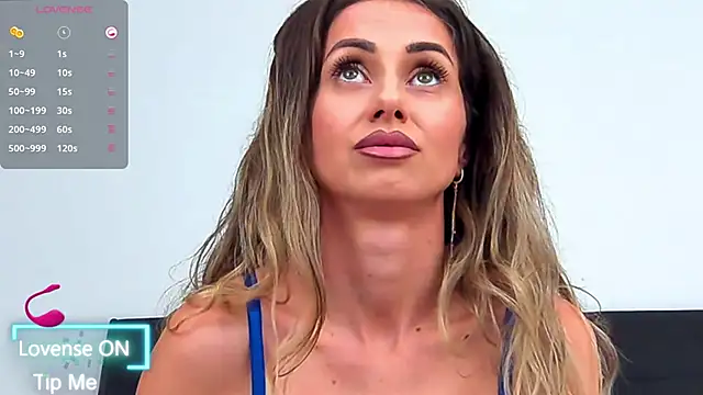 Snapshot of SelenaWest chatting on 11/18/25, 10:52 SelenaWest online show from 11/18/25, 10:52