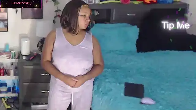 temptressbeauty24 online show from 11/14/25, 05:17