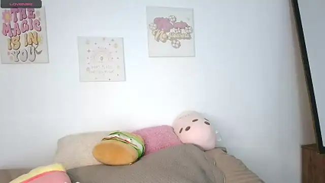 Snapshot of northly chatting on 02/27/26, 02:28 northly online show from 02/27/26, 02:28