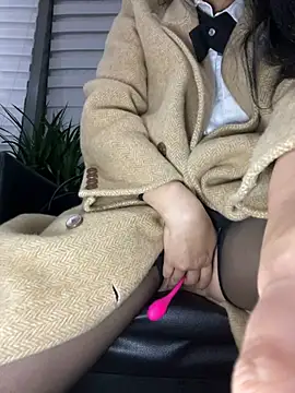 Snapshot of Asia-Lynn chatting on 03/15/25, 04:43 Asia-Lynn online show from 03/15/25, 04:43