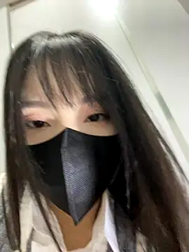 Asia-Lynn online show from 11/11/25, 10:37