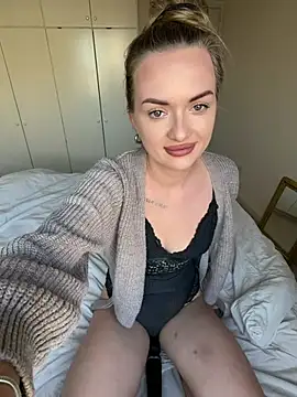 ElenaRebelle online show from 05/16/26, 04:53
