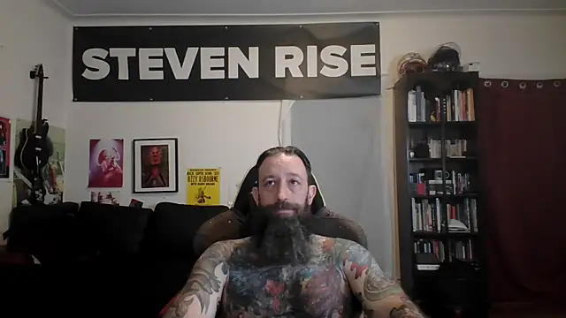 Snapshot of StevenRiseNYC chatting on 05/09/26, 12:10 StevenRiseNYC online show from 05/09/26, 12:10
