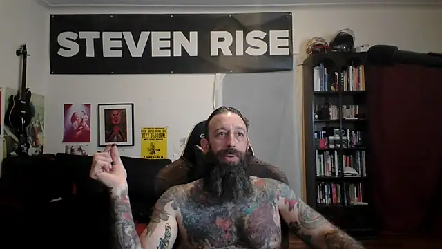 Snapshot of StevenRiseNYC chatting on 05/15/26, 01:12 StevenRiseNYC online show from 05/15/26, 01:12
