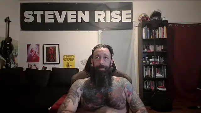 Snapshot of StevenRiseNYC chatting on 05/24/26, 12:54 StevenRiseNYC online show from 05/24/26, 12:54
