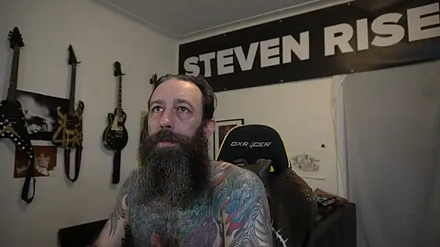 Snapshot of StevenRiseNYC chatting on 07/10/26, 12:30 StevenRiseNYC online show from 07/10/26, 12:30