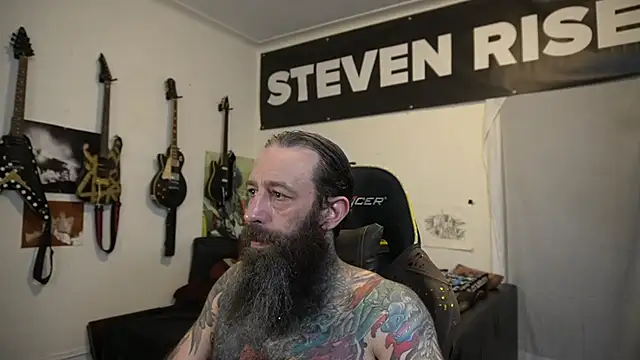 Snapshot of StevenRiseNYC chatting on 07/11/26, 11:57 StevenRiseNYC online show from 07/11/26, 11:57