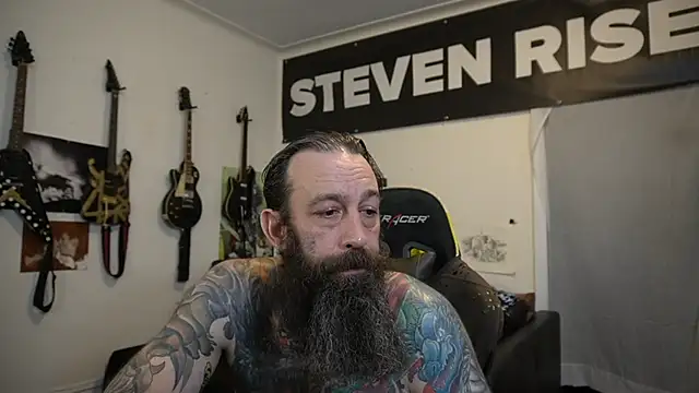 Snapshot of StevenRiseNYC chatting on 07/14/26, 11:49 StevenRiseNYC online show from 07/14/26, 11:49