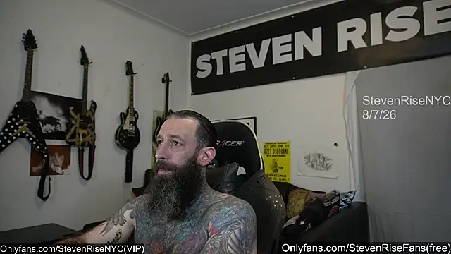 Snapshot of StevenRiseNYC chatting on 08/07/26, 09:28 StevenRiseNYC online show from 08/07/26, 09:28