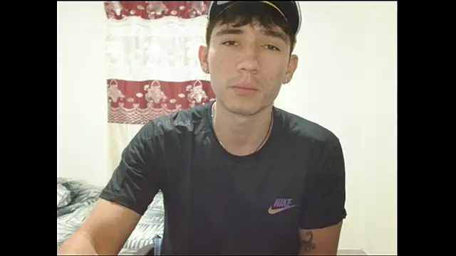 Snapshot of ChicoMaloFfF chatting on 02/12/26, 01:55 ChicoMaloFfF online show from 02/12/26, 01:55