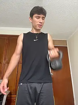 Snapshot of ChicoMaloFfF chatting on 03/06/26, 02:35 ChicoMaloFfF online show from 03/06/26, 02:35