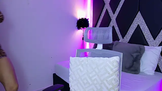 blonde cat15 online show from 11/10/25, 02:10