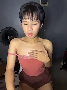 Snapshot of Plaxtique chatting on 01/19/26, 09:13 Plaxtique online show from 01/19/26, 09:13