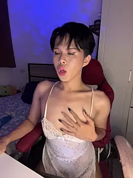 Snapshot of Plaxtique chatting on 03/31/26, 03:12 Plaxtique online show from 03/31/26, 03:12