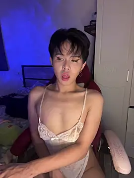 Snapshot of Plaxtique chatting on 04/01/26, 06:16 Plaxtique online show from 04/01/26, 06:16