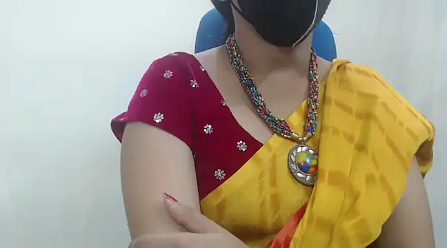 Snapshot of Lovely_Siri_23 chatting on 01/13/25, 11:19 Lovely Siri 23 online show from 01/13/25, 11:19