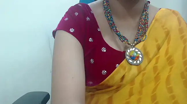 Snapshot of Lovely_Siri_23 chatting on 02/01/25, 08:08 Lovely Siri 23 online show from 02/01/25, 08:08