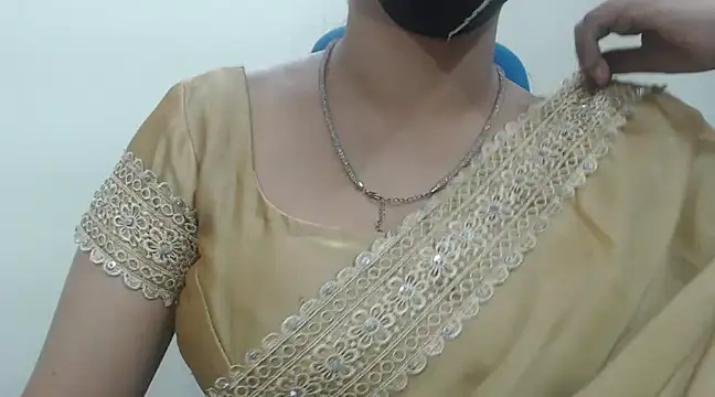 Snapshot of Lovely_Siri_23 chatting on 02/17/25, 11:02 Lovely Siri 23 online show from 02/17/25, 11:02