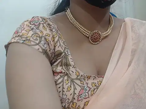 Lovely Siri 23 online show from 12/15/25, 06:28