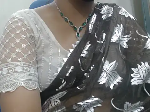 Snapshot of Lovely_Siri_23 chatting on 05/10/26, 10:37 Lovely Siri 23 online show from 05/10/26, 10:37
