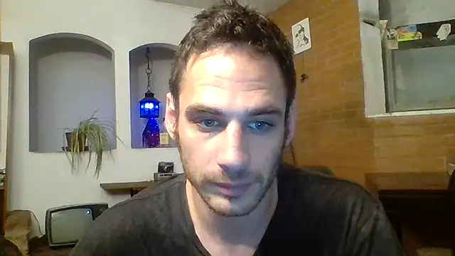 Snapshot of Stevenson988 chatting on 10/03/25, 01:46 Stevenson988 online show from 10/03/25, 01:46