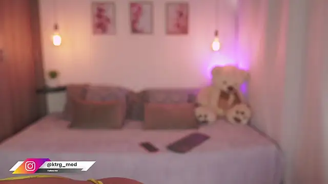 amelie gonzalez online show from 09/22/25, 07:16