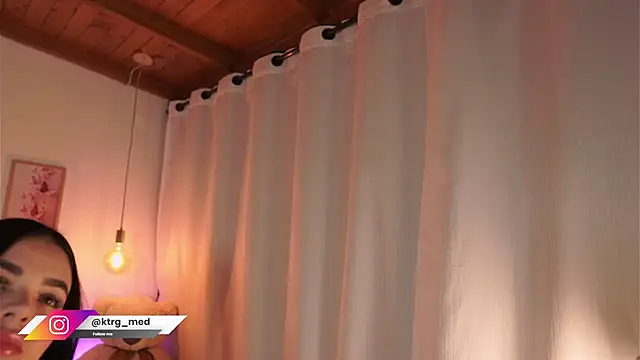 amelie gonzalez online show from 09/27/25, 08:47