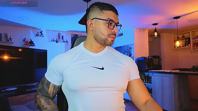 Michael Diamond online show from 09/26/25, 02:48