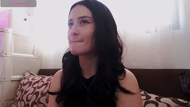 Snapshot of AlissonnFoxx chatting on 05/26/26, 09:00 AlissonnFoxx online show from 05/26/26, 09:00